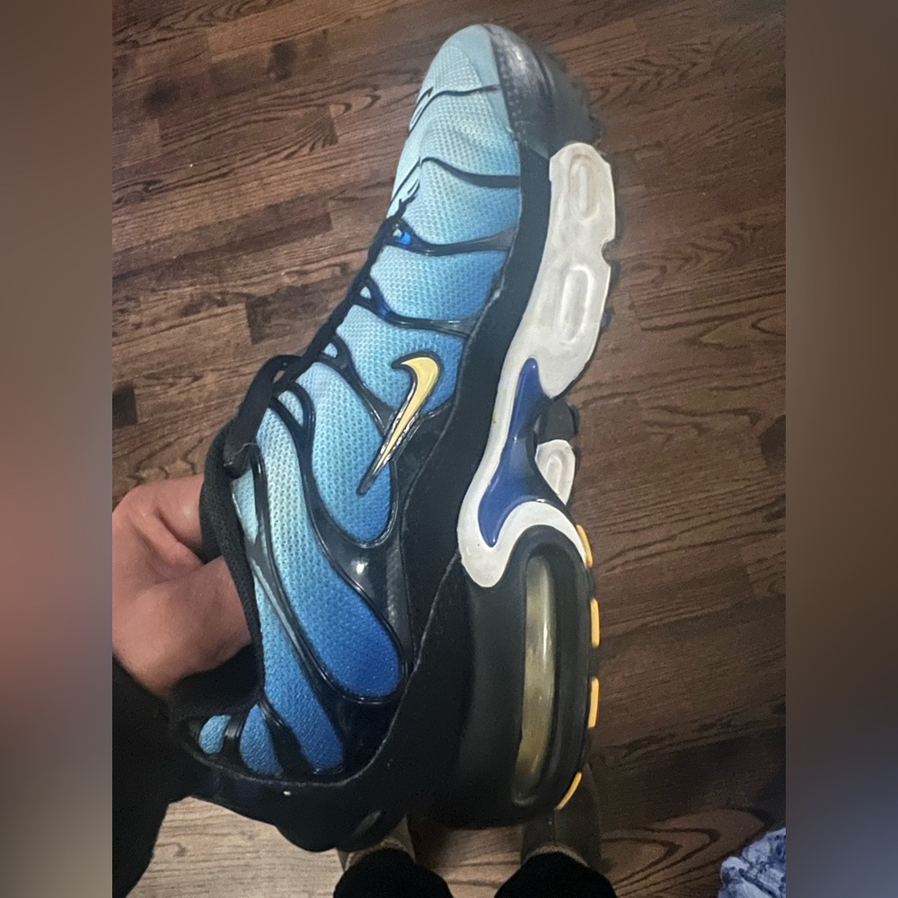 Nike Kids Sneakers in Blue and Black - Picture 4 of 5